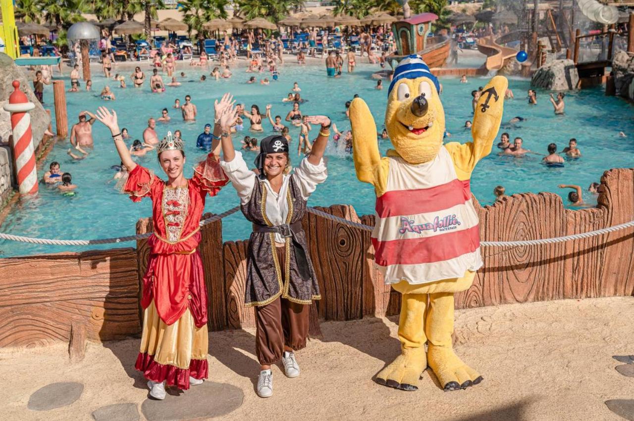 Villaggio Dei Fiori: Family-Friendly Resort with Pools and Buffet Caorle Exterior photo